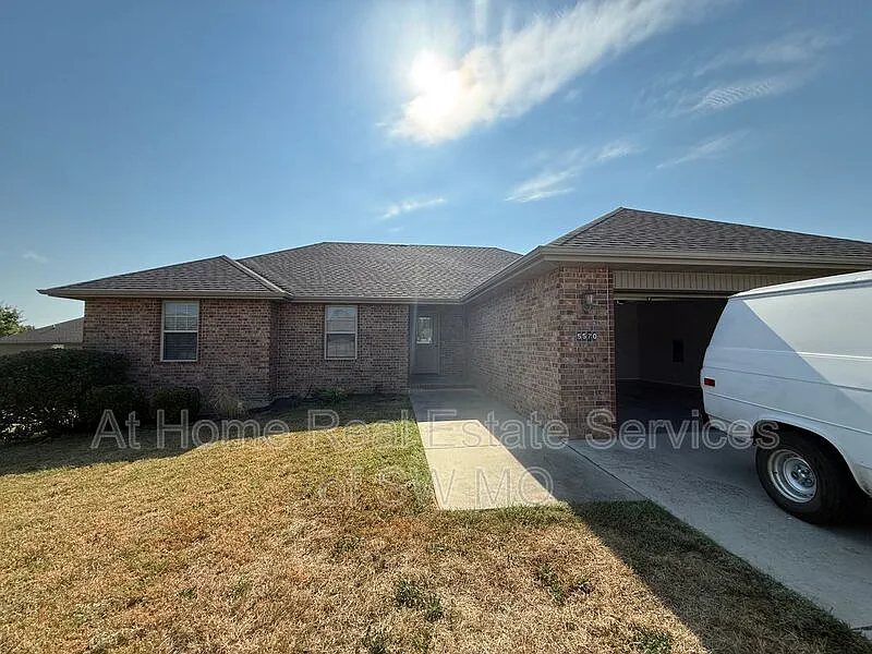 4 bed, 2.0 bath, 1530 sqft, $1,930 — Photo 1