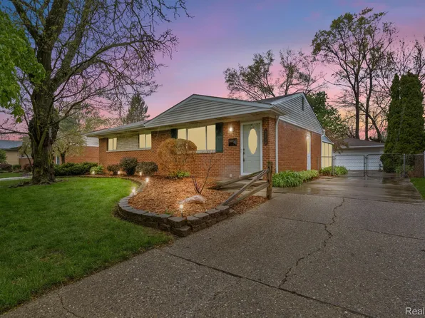 40740 Orangelawn Ave, Plymouth, MI 48170
