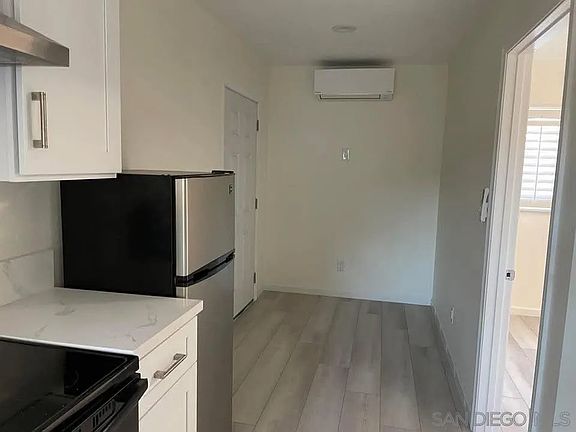 5th image of 158 W 225th St #J