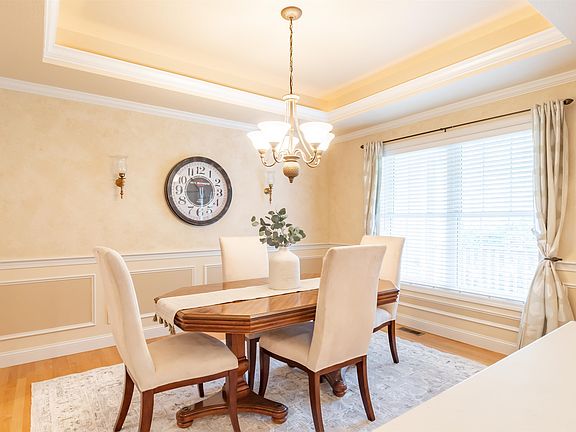 2nd image of 39 Cherrywood Drive