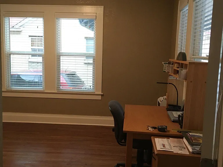 615 W Summit Ave — Photo 23