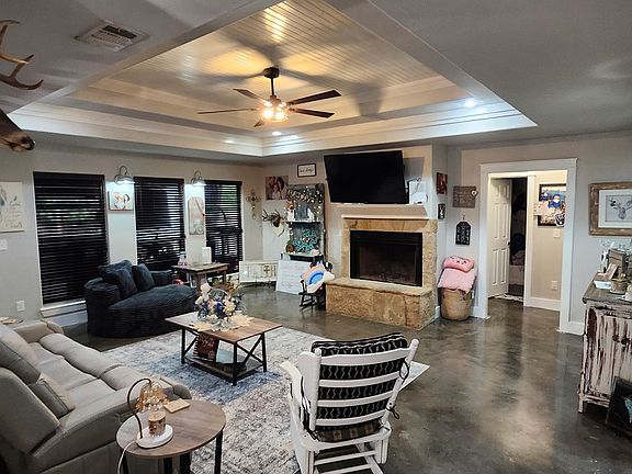 5th image of 1205 Parkman St