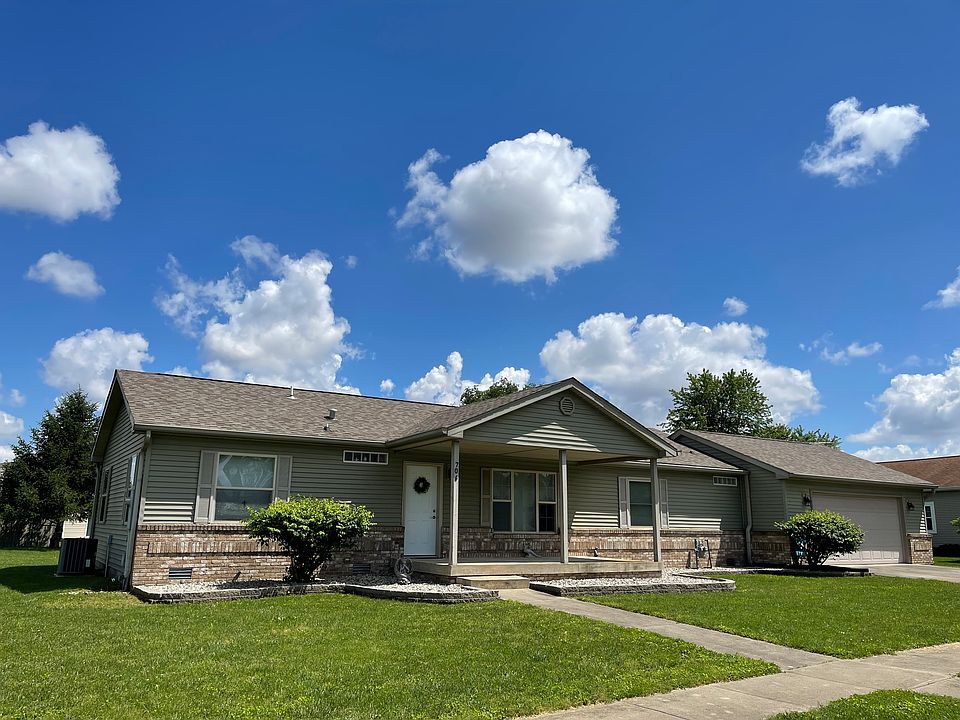 1st image of 706 Flora Dr