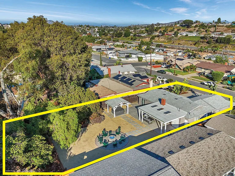 1648 El Prado Ave — Photo 54