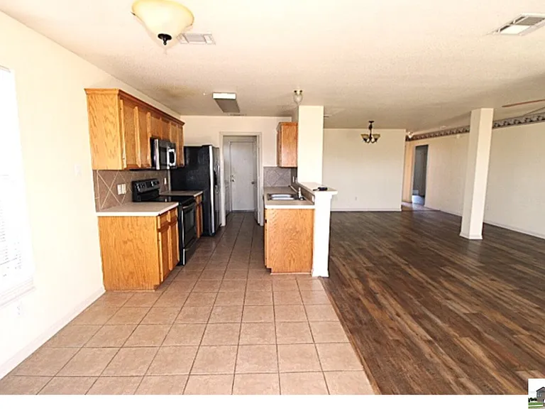 5707 Schneider Dr — Photo 13