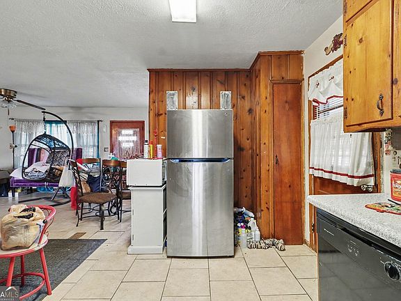 5th image of 1551 Rex Rd