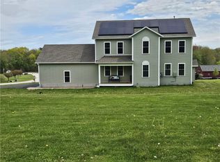 2 Legacy Dr, Sterling, CT 06377