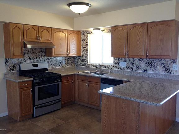 5th image of 6348 N Lake Shore Dr