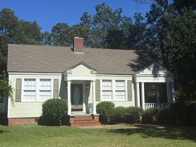 1st image of 220 W Leavell Woods Dr