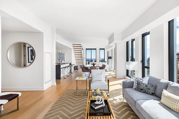 Sold by Compass | media 21