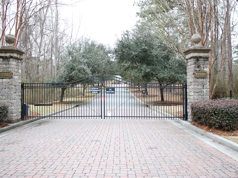 2nd image of 2098 Briar Bend Rd