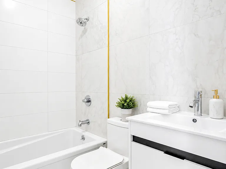 586 Marcy Ave #2C — Photo 5