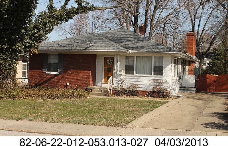 1st image of 2210 E Illinois St