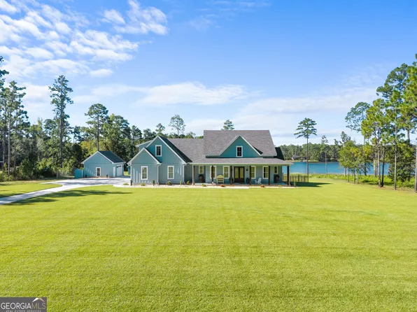 122 E Lake Dr, Statesboro, GA 30458