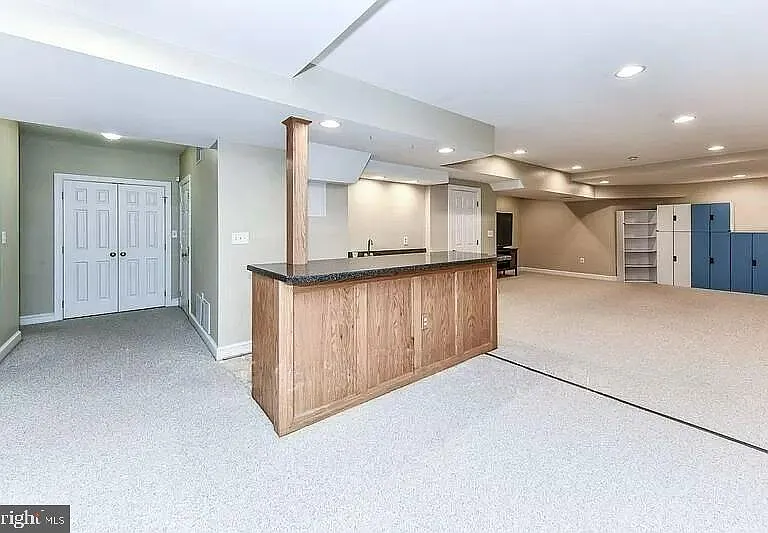 1088 Safa St — Photo 39