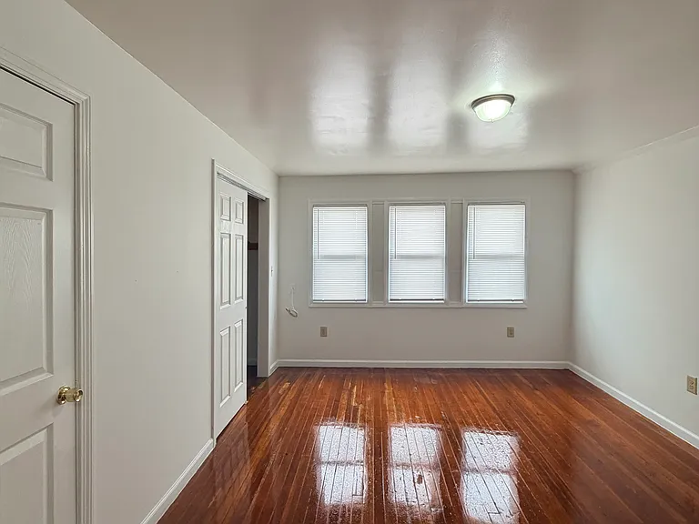 269 Norton St #3 — Photo 3