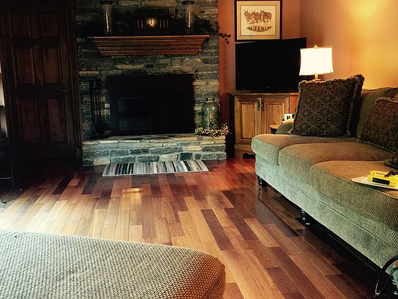 3rd image of 929 Pecos Cir