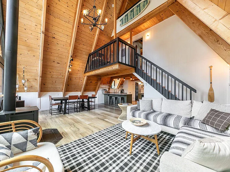 357 Sierra Dr — Photo 7