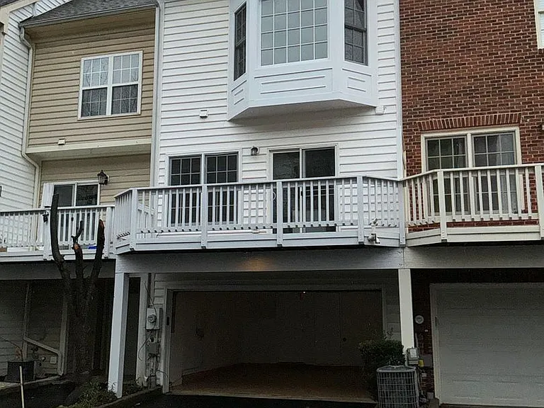 332 Casey Ln — Photo 2