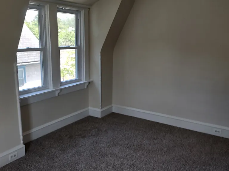 207 S Easton Rd #2 — Photo 7