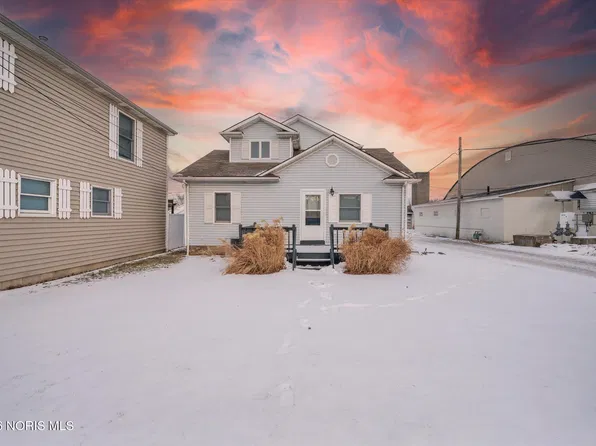 100 W Union St, Walbridge, OH 43465