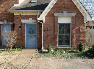 218 S Walnut Bend Dr, Memphis, TN 38018