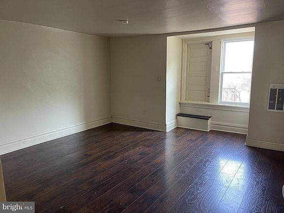 2nd image of 229 Emerald St