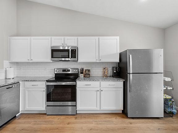5th image of 58727 Pond View Ln