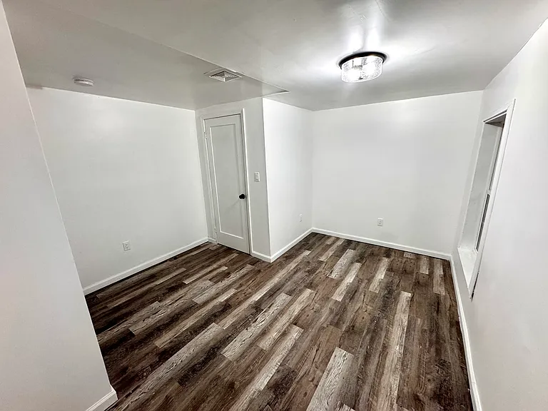 110 Main St #2 — Photo 7
