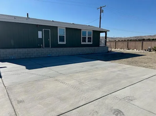 30463 Desert Palm Dr, Thousand Palms, CA 92276