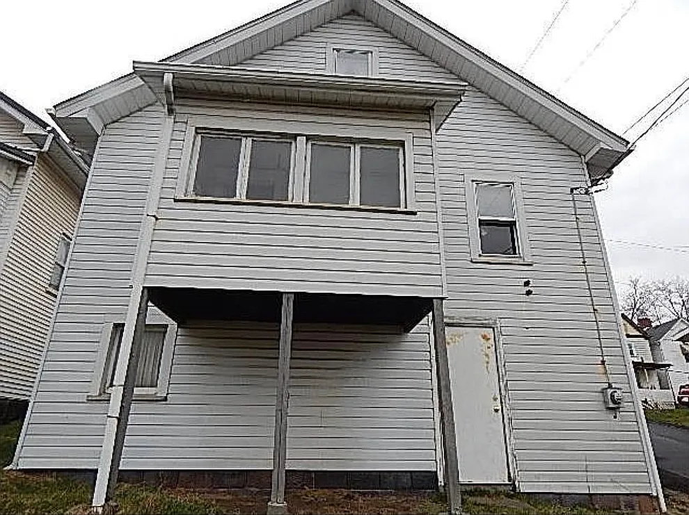 460 Fayette Street — Photo 2