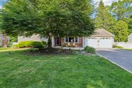 Kim Ave-S1007-001.jpg
