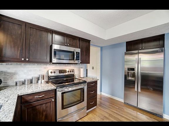 3rd image of 5283 Saddlebrook Dr