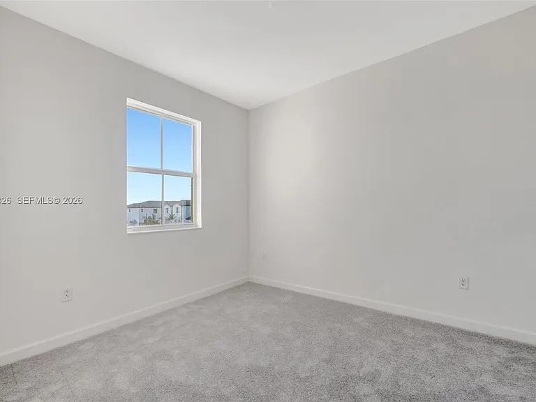 2556 SE 27th Ct #2556 — Photo 32