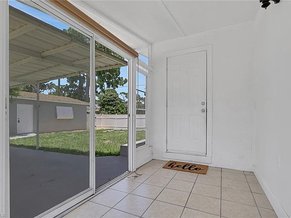 4th image of 11360 Hunting RD