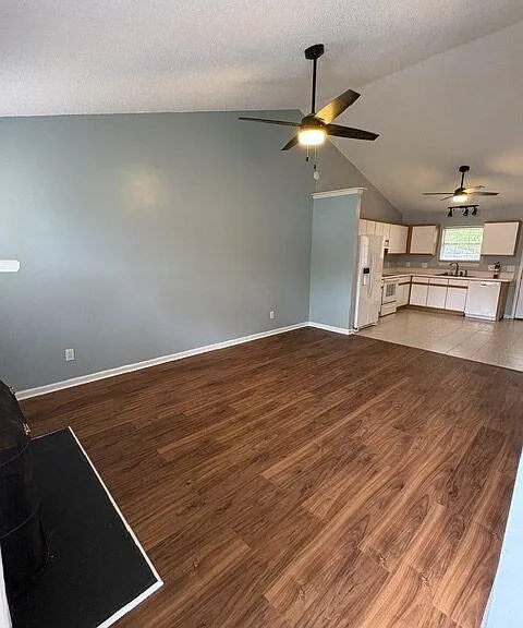 4134 Bridge Ct #B — Photo 3