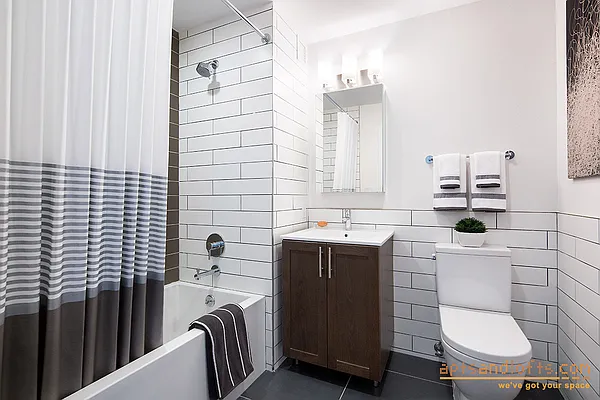 Rented by aptsandlofts.com | media 27