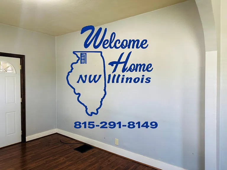 773 W Homer St — Photo 11