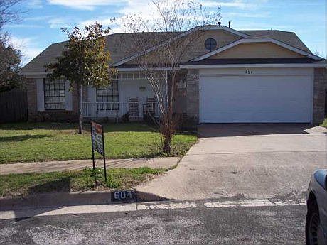 1st image of 604 Wildbriar Ct