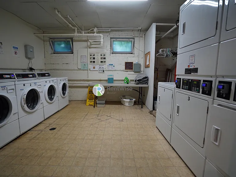 25 Englewood Ave #4 — Photo 18