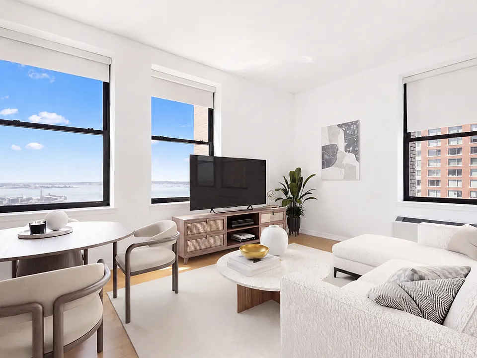 1 West St #3002