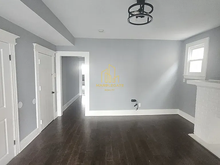 559 Grove St #22A — Photo 6