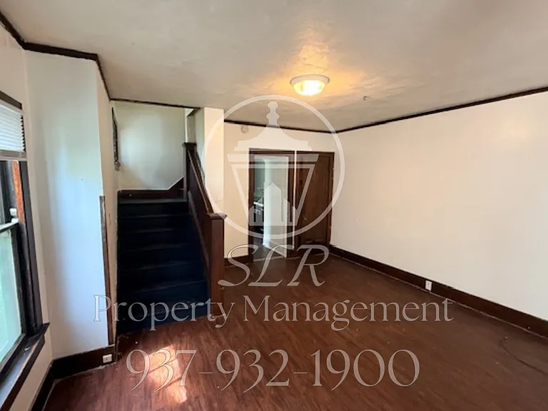 1011 N Broadway St — Photo 11