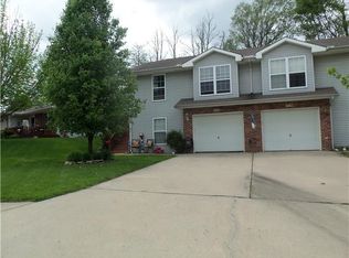 116 Basswood Ct, Smithville, MO 64089