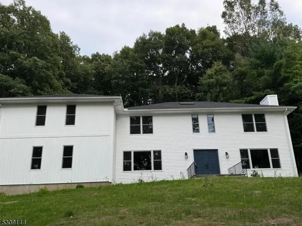 24 Timber Ln, Randolph Twp., NJ 07869