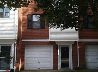 174 Woodhaven Dr, Seven Fields, PA