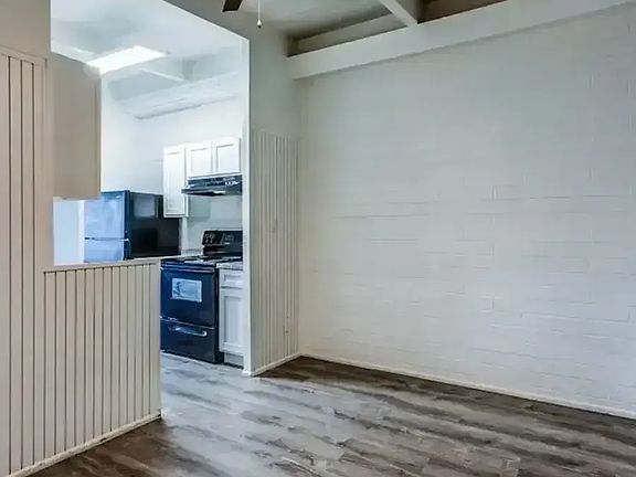 3rd image of 6027 N 48th Ave #3
