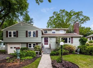 32 Fay Ln, Needham, MA 02494
