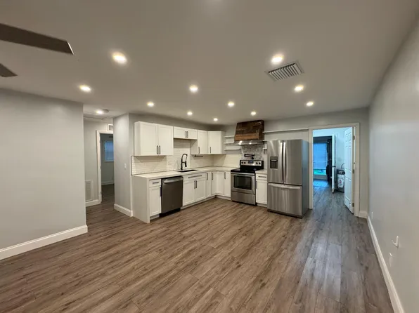 9422 SW 51st St, Fort Lauderdale, FL