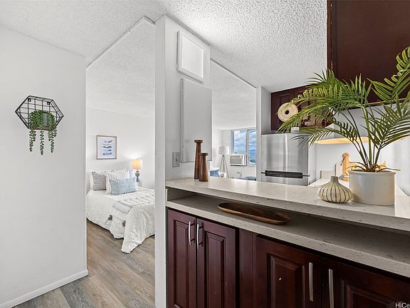 4th image of 98-288 Kaonohi St APT 2808